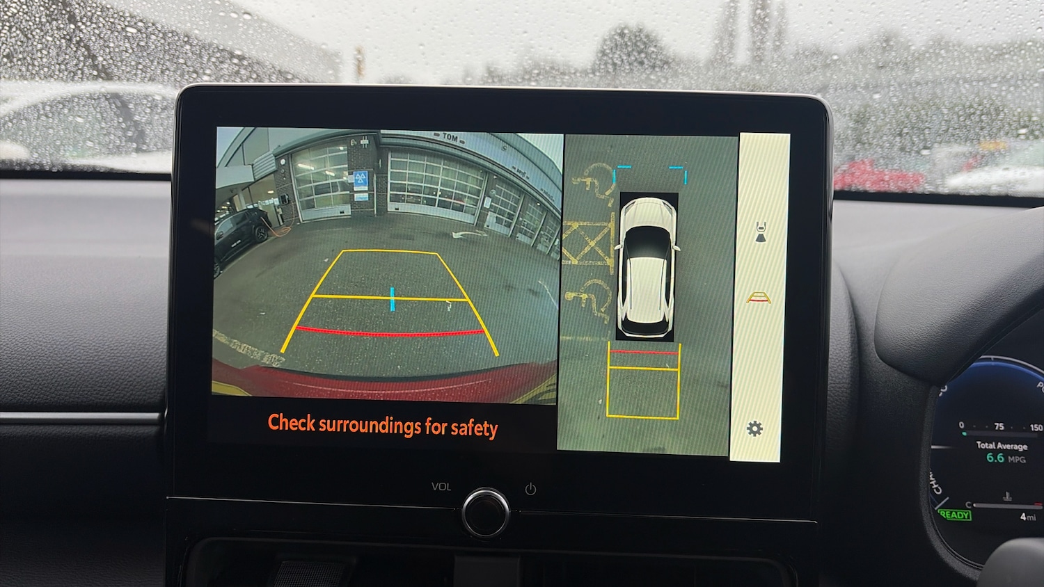 Used Toyota Yaris Cross 2025 for sale - 76946691: Photo 30