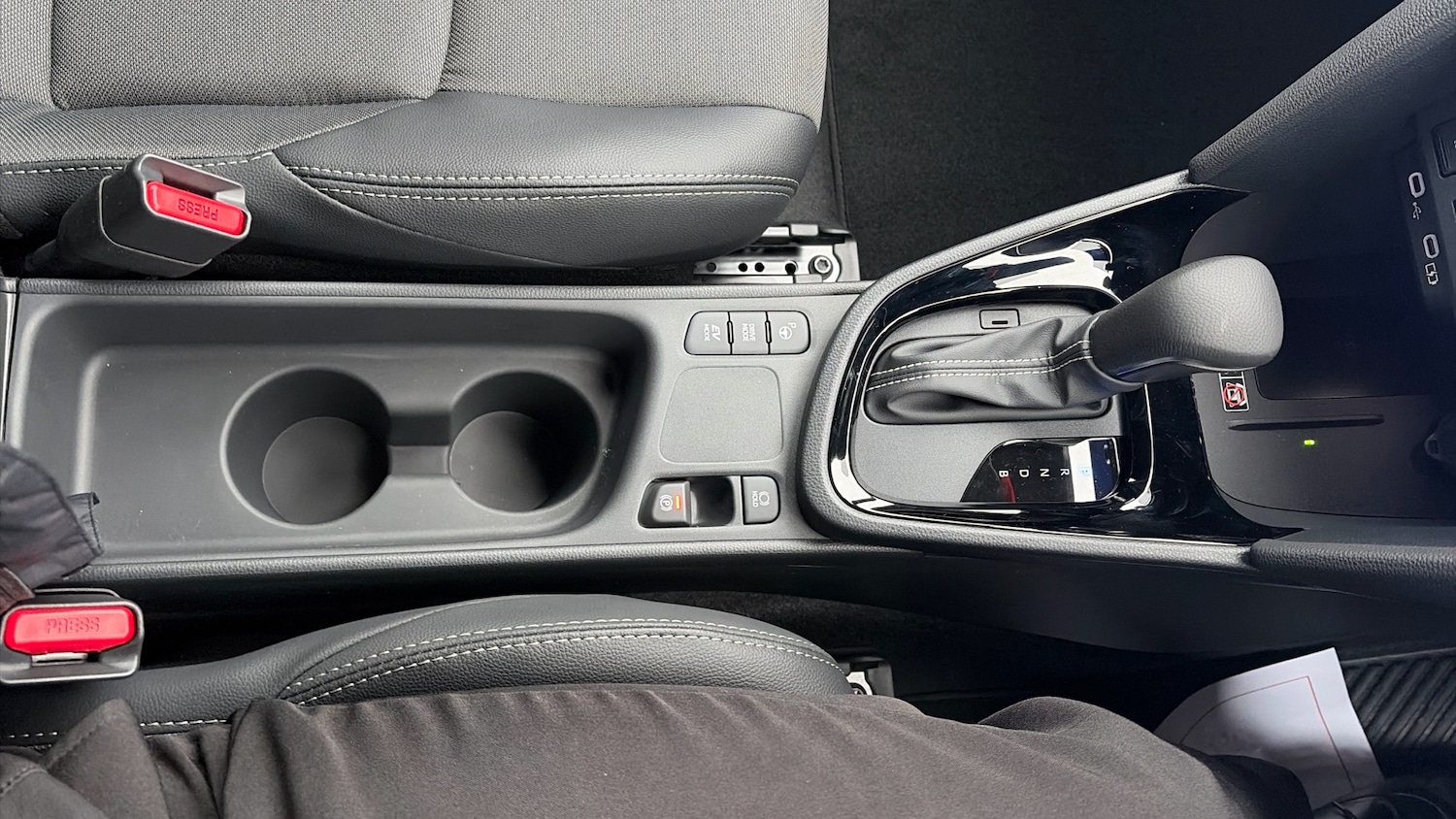 Used Toyota Yaris Cross 2025 for sale - 76946691: Photo 53