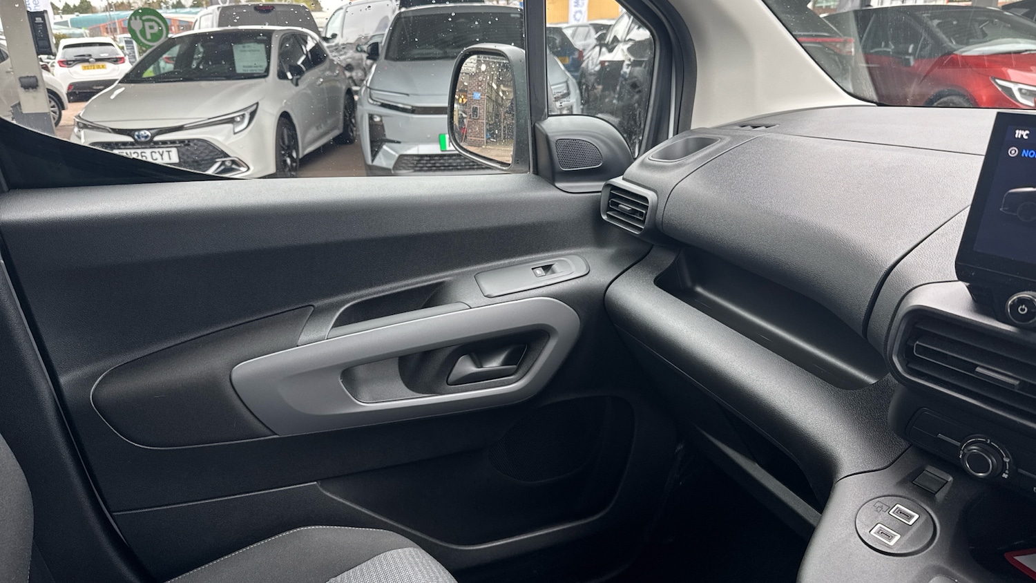 Used Toyota PROACE CITY Verso 2025 for sale - 78065019: Photo 27