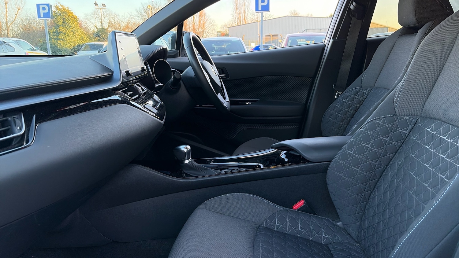 Used Toyota C-HR 2021 for sale - 77965641: Photo 10