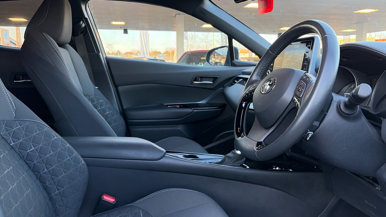 Used Toyota C-HR 2021 for sale - 77965641: Photo 11