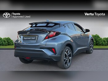 Used Toyota C-HR 2021 for sale - 77965641: Photo