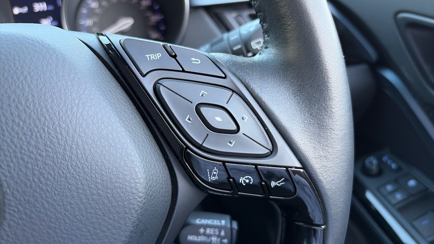 Used Toyota C-HR 2021 for sale - 77965641: Photo 46