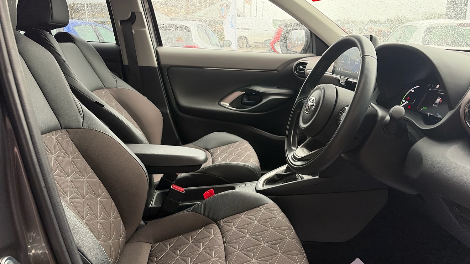 Used Toyota Yaris Cross 2022 for sale - 76969676: Photo 11