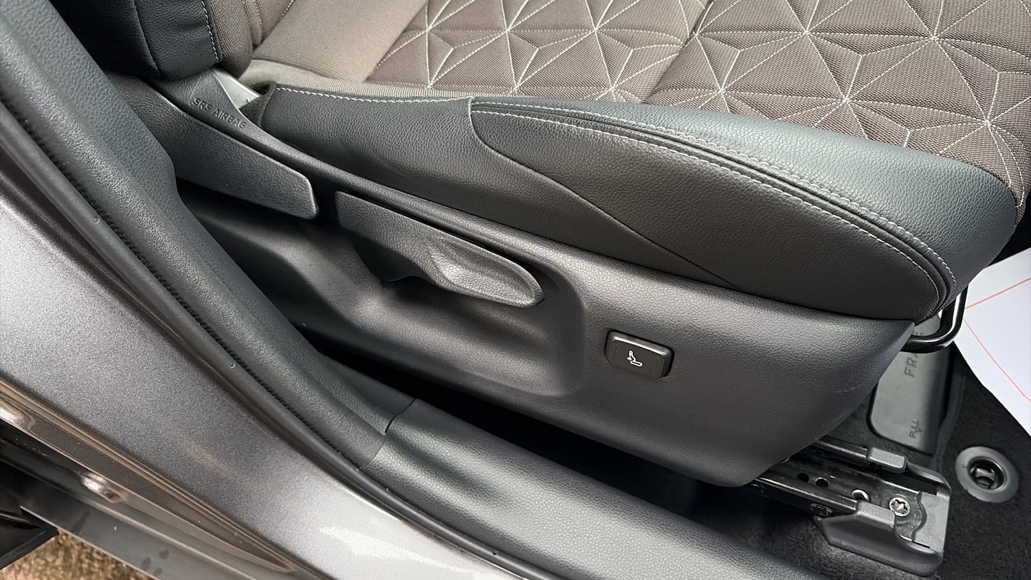 Used Toyota Yaris Cross 2022 for sale - 76969676: Photo 47