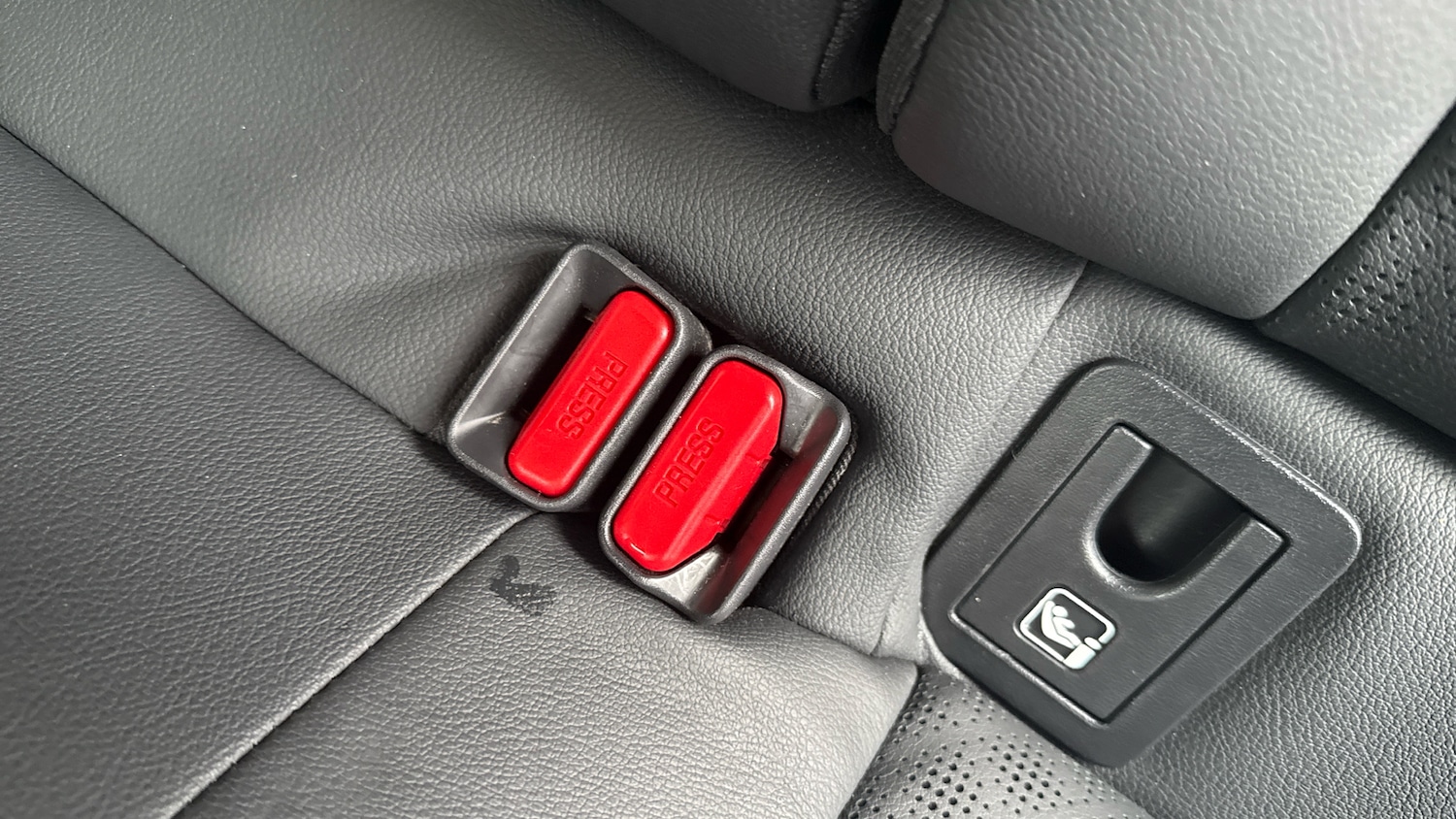 Used Toyota C-HR 2022 for sale - 77392110: Photo 17