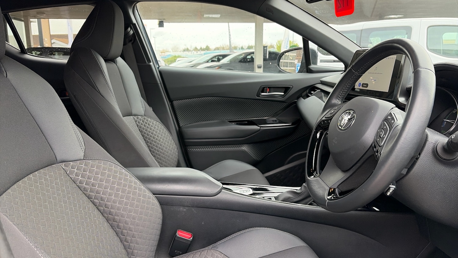 Used Toyota C-HR 2023 for sale - 78161795: Photo 12