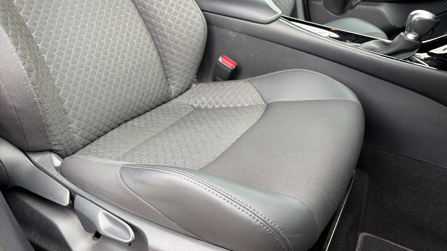 Used Toyota C-HR 2023 for sale - 78161795: Photo 17