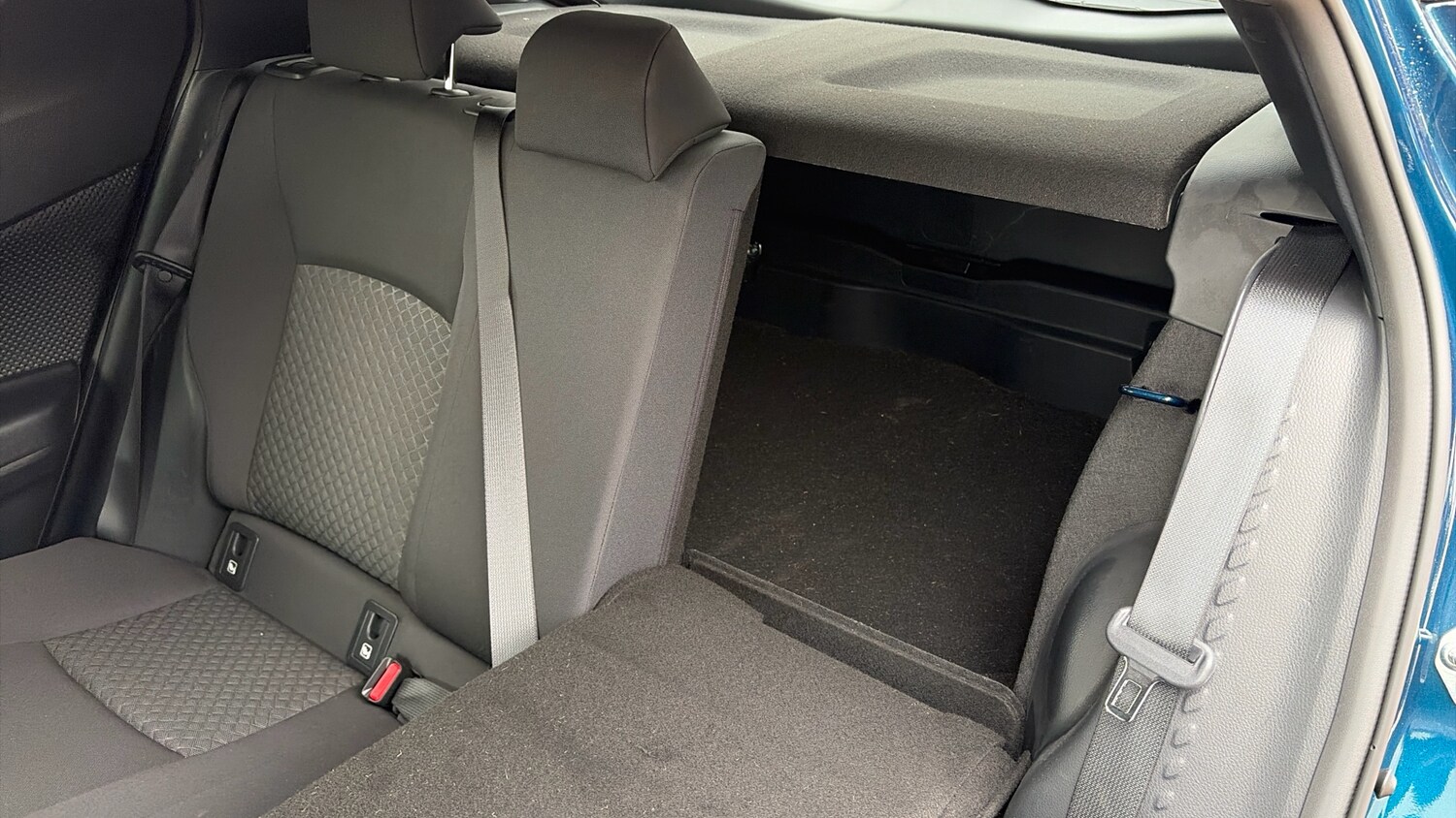 Used Toyota C-HR 2023 for sale - 78161795: Photo 18