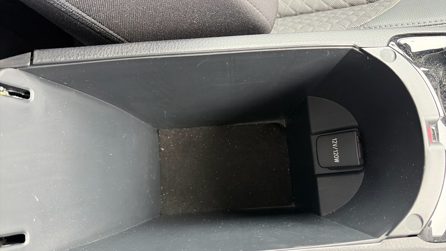 Used Toyota C-HR 2023 for sale - 78161795: Photo 44