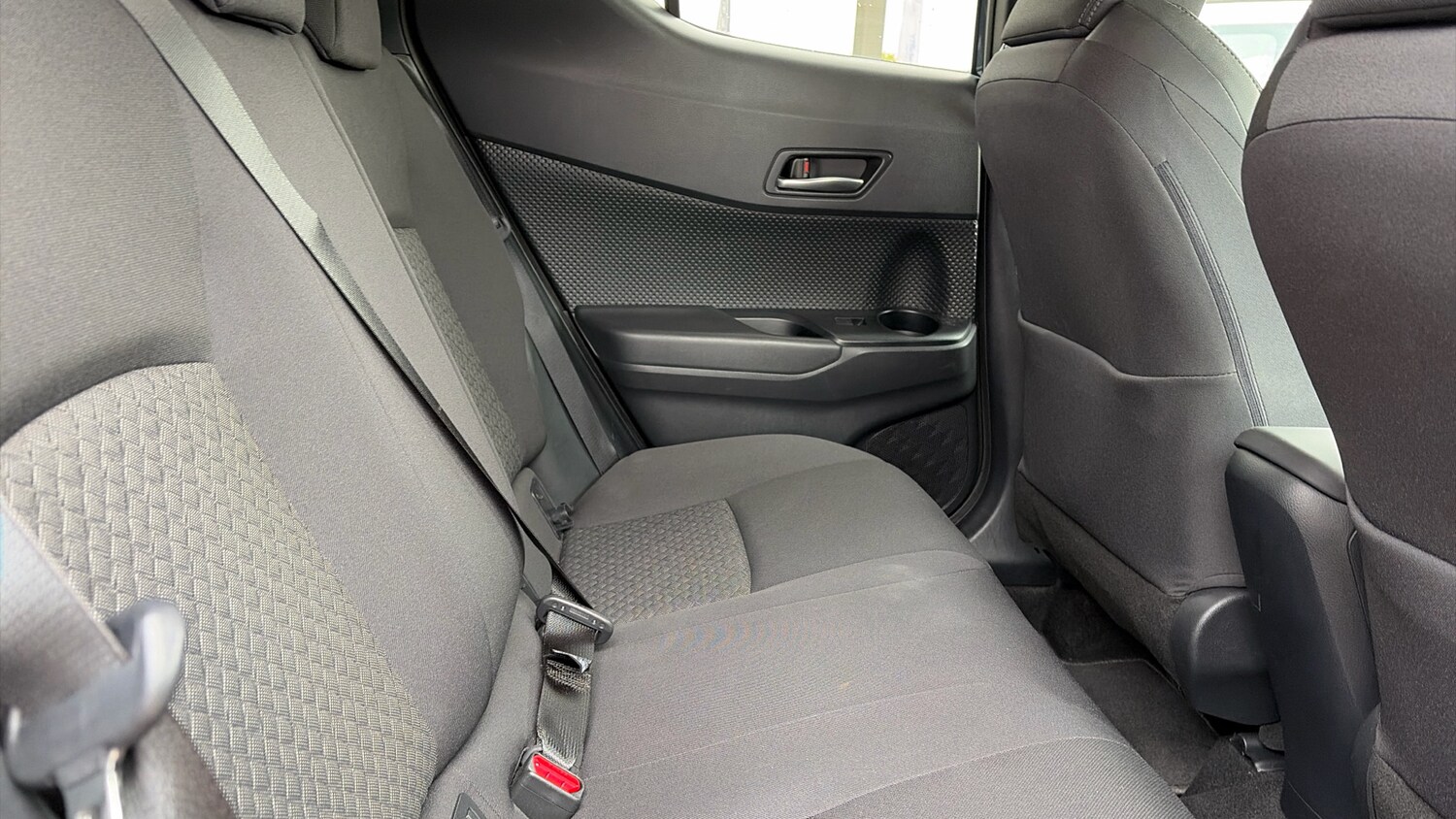 Used Toyota C-HR 2023 for sale - 78161795: Photo 8