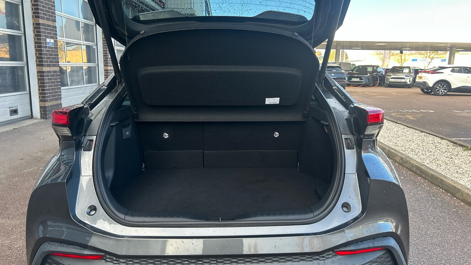 Used Toyota C-HR 2024 for sale - 78152856: Photo 14