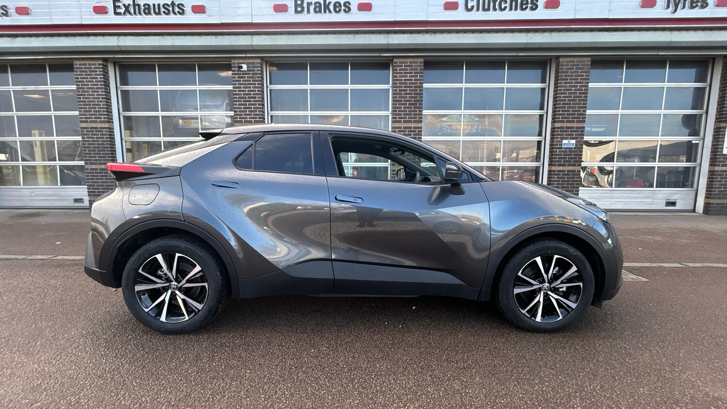 Used Toyota C-HR 2024 for sale - 78152856: Photo 16