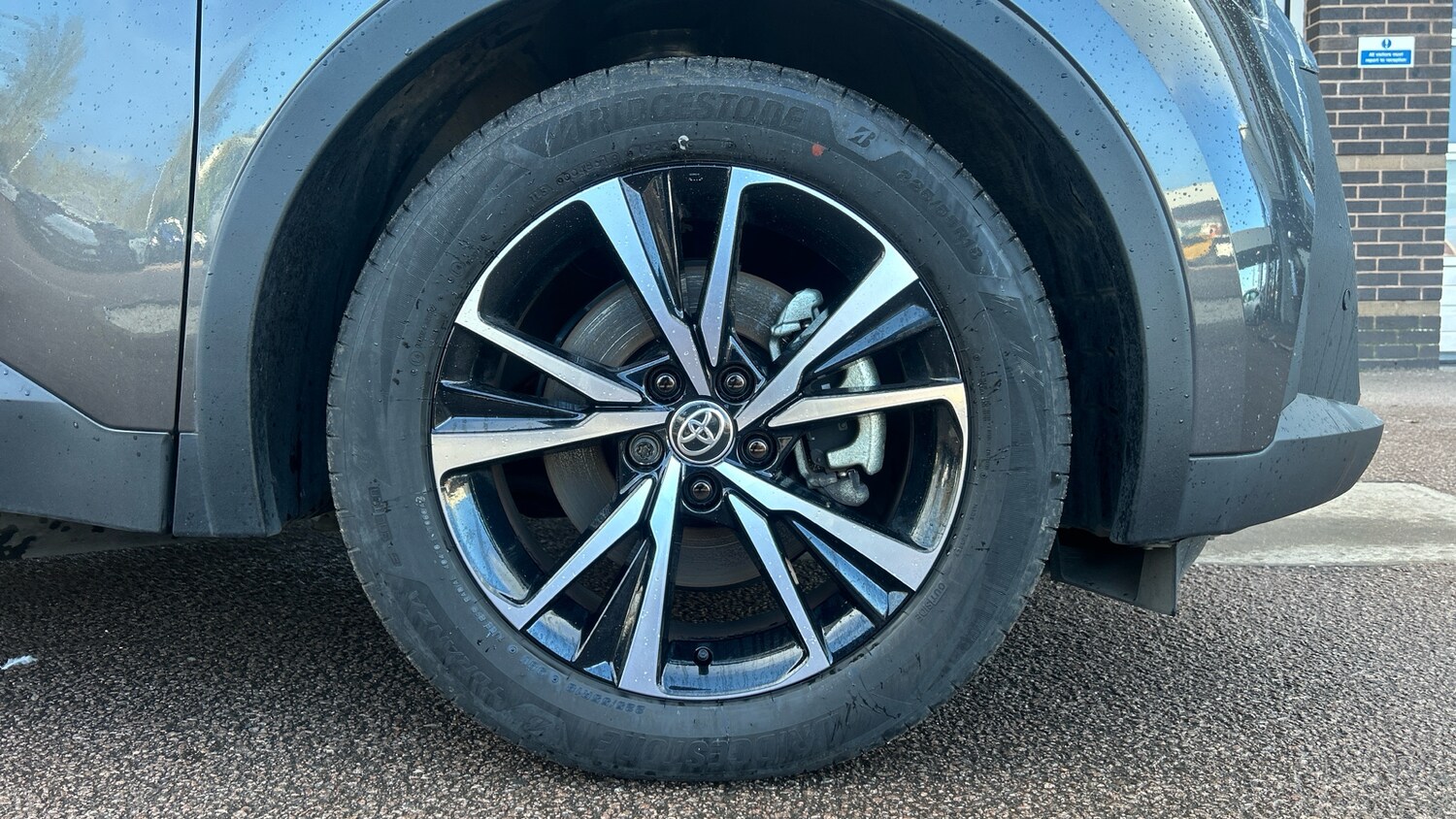 Used Toyota C-HR 2024 for sale - 78152856: Photo 18