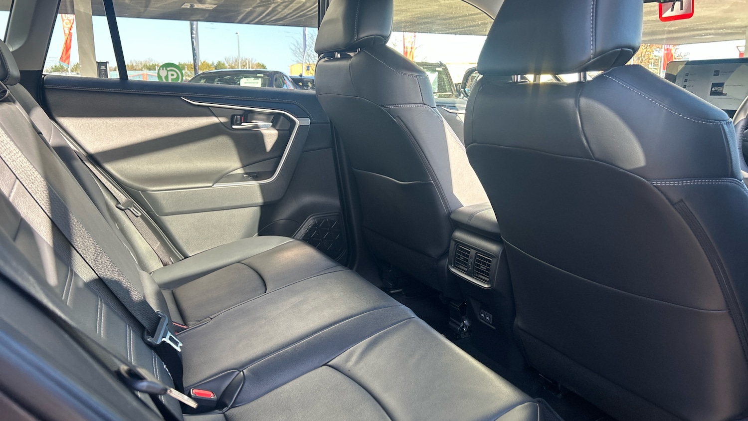 Used Toyota RAV4 2023 for sale - 76627807: Photo 12