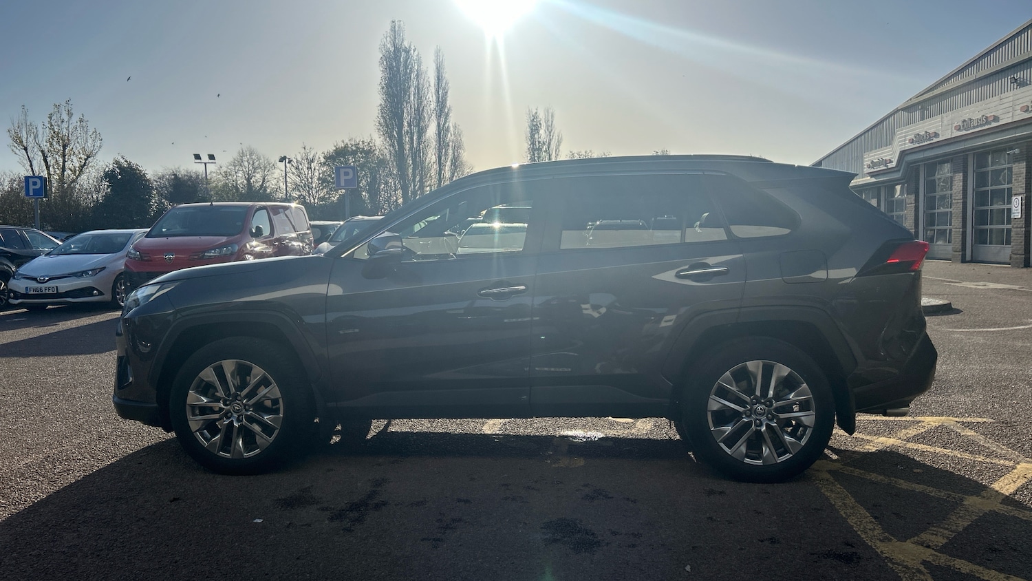 Used Toyota RAV4 2023 for sale - 76627807: Photo 17