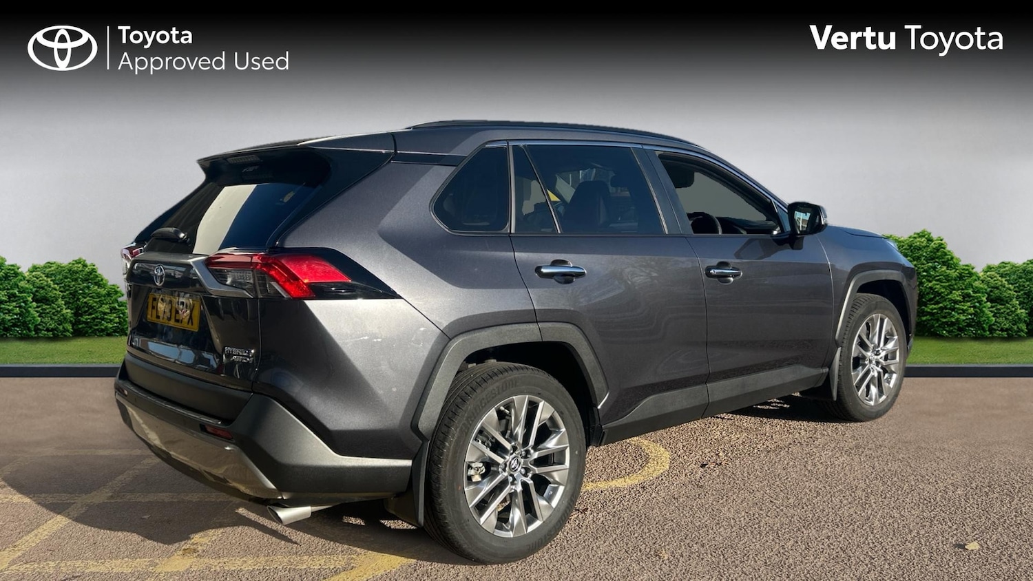 Used Toyota RAV4 2023 for sale - 76627807: Photo 2