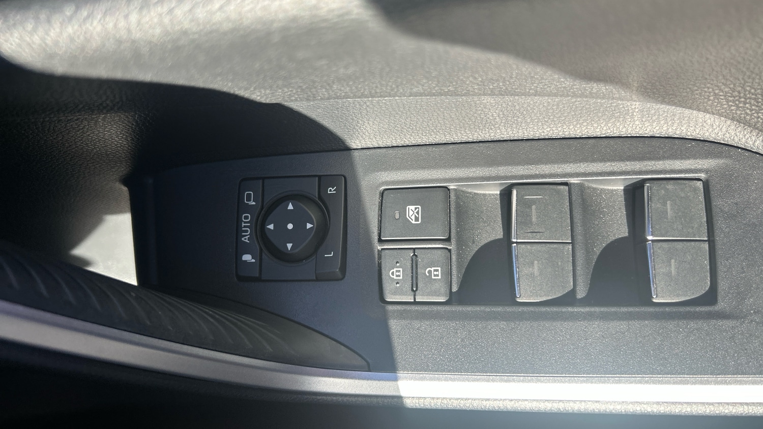 Used Toyota RAV4 2023 for sale - 76627807: Photo 37