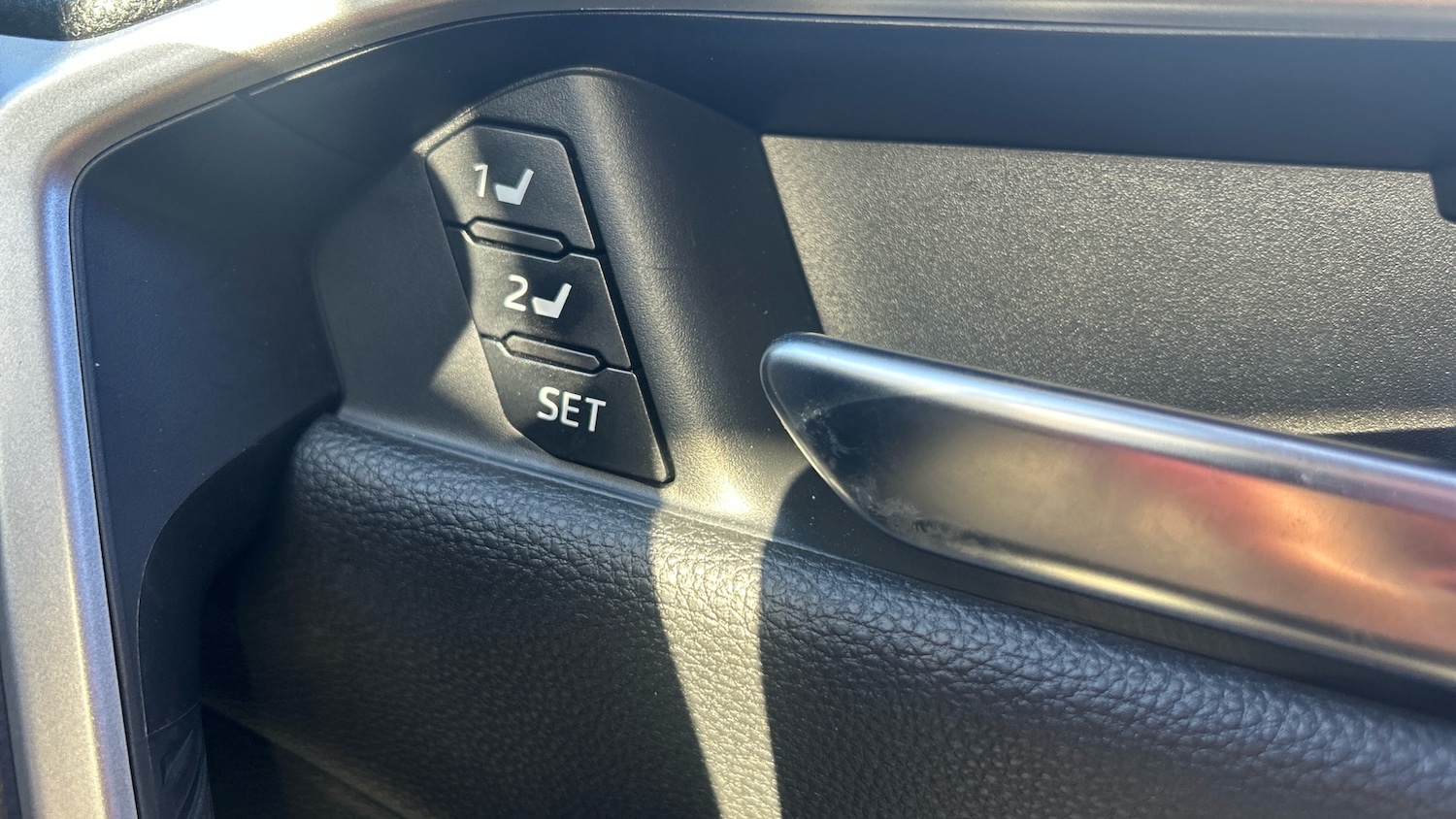 Used Toyota RAV4 2023 for sale - 76627807: Photo 39