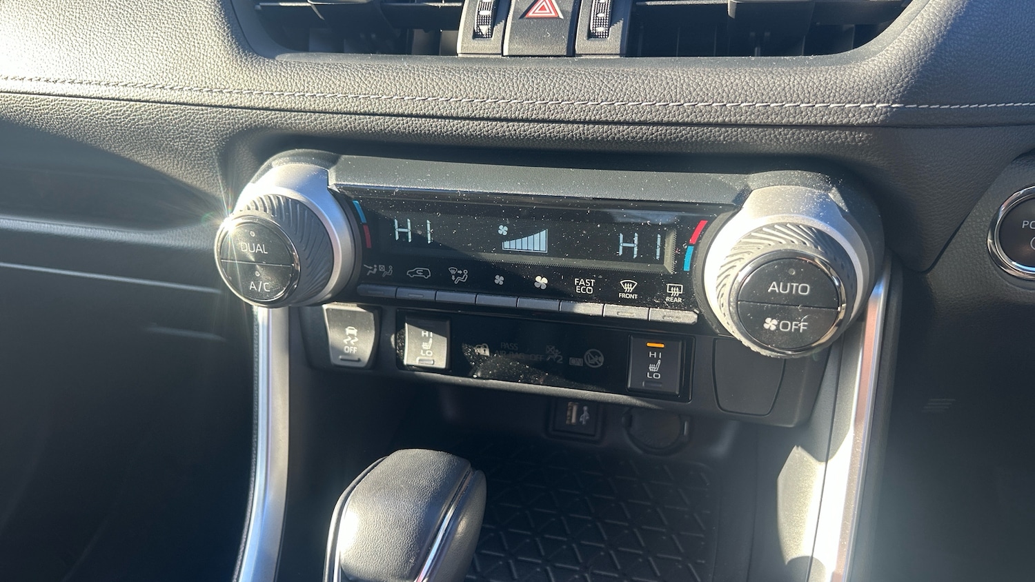 Used Toyota RAV4 2023 for sale - 76627807: Photo 40