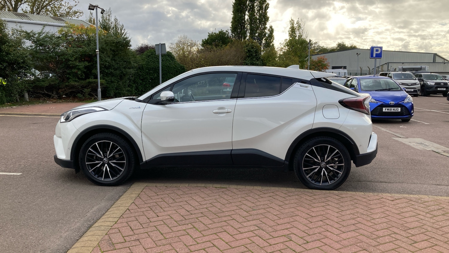 Used Toyota C-HR 2019 for sale - 76209261: Photo 17