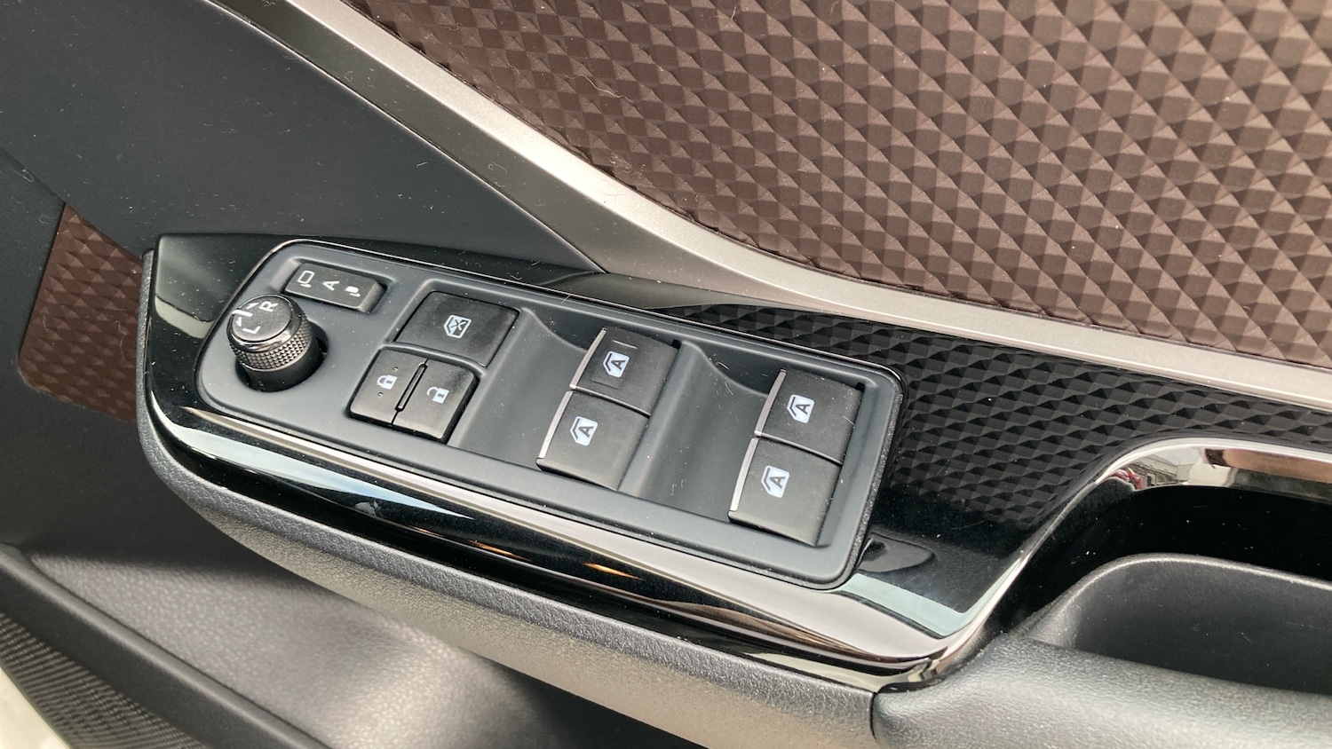 Used Toyota C-HR 2019 for sale - 76209261: Photo 31