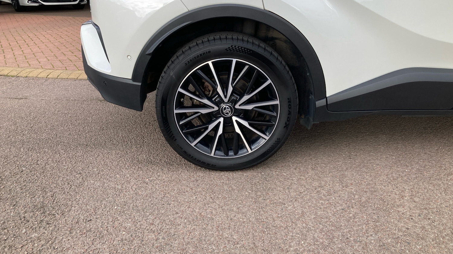 Used Toyota C-HR 2019 for sale - 76209261: Photo 39