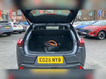 Used Lexus UX 2025 for sale - 78739424: Photo