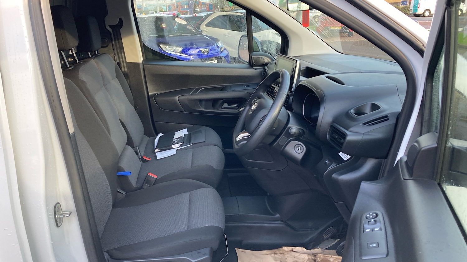 Used Toyota ProAce 2022 for sale - 76643253: Photo 11