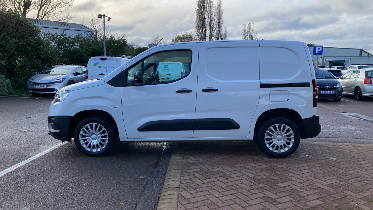 Used Toyota ProAce 2022 for sale - 76643253: Photo 17