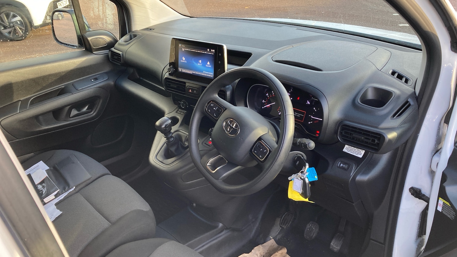 Used Toyota ProAce 2022 for sale - 76643253: Photo 35