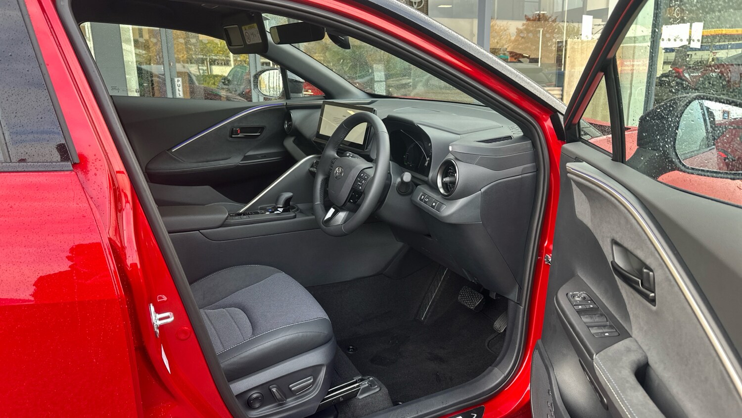 Used Toyota C-HR 2025 for sale - 77405646: Photo 11