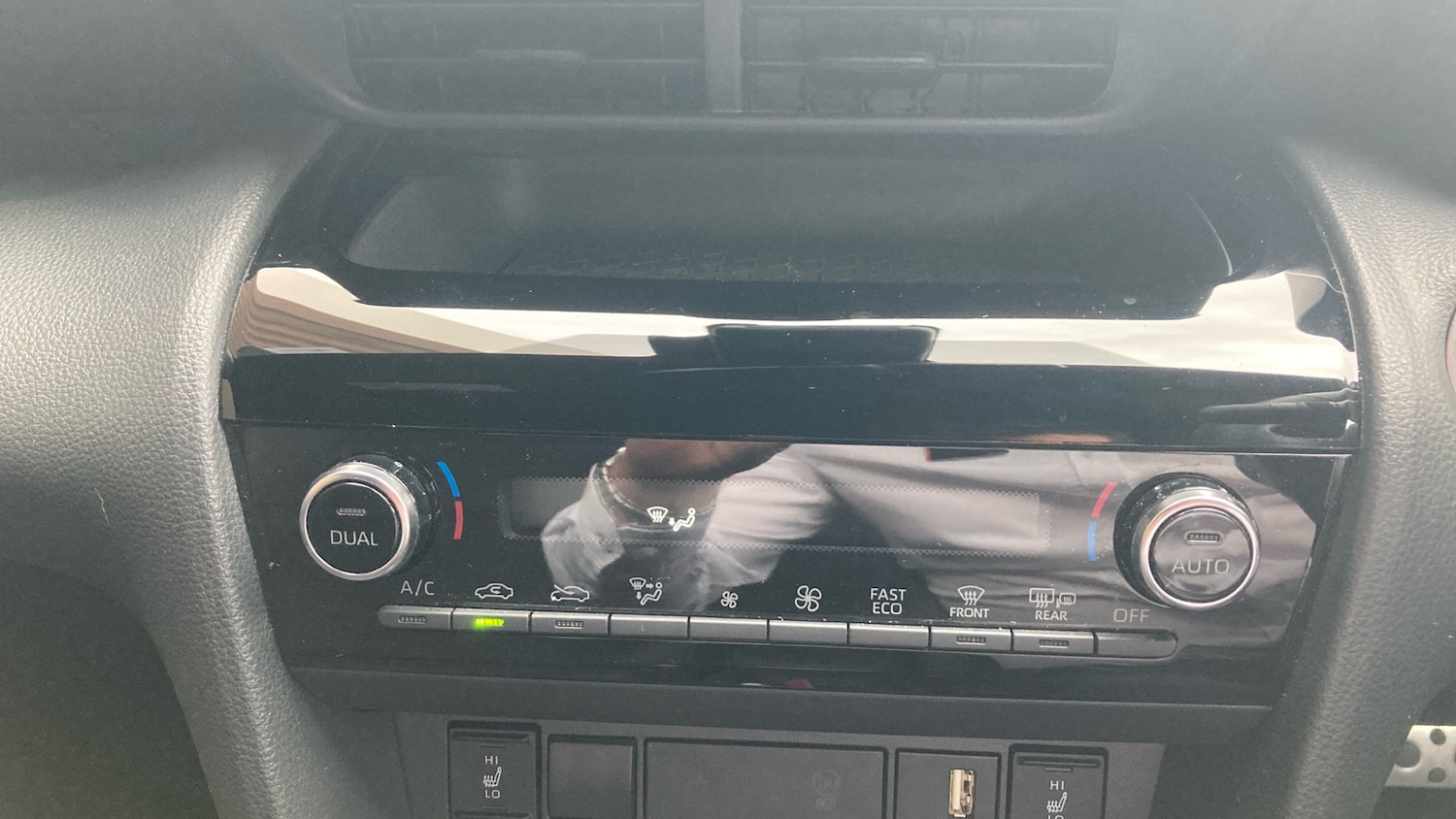 Used Toyota Yaris Cross 2023 for sale - 76193092: Photo 52