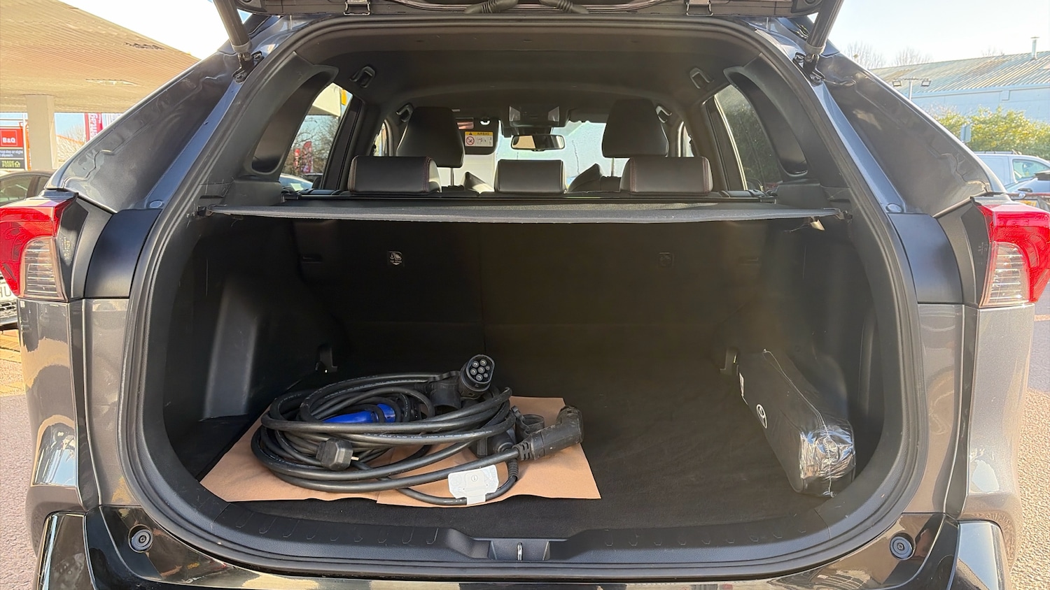 Used Toyota RAV4 2022 for sale - 77013682: Photo 14