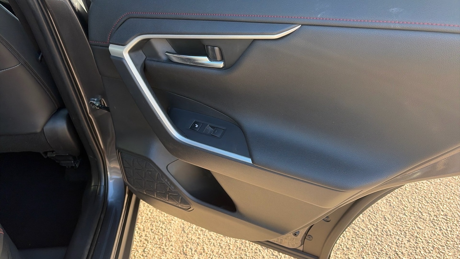 Used Toyota RAV4 2022 for sale - 77013682: Photo 43