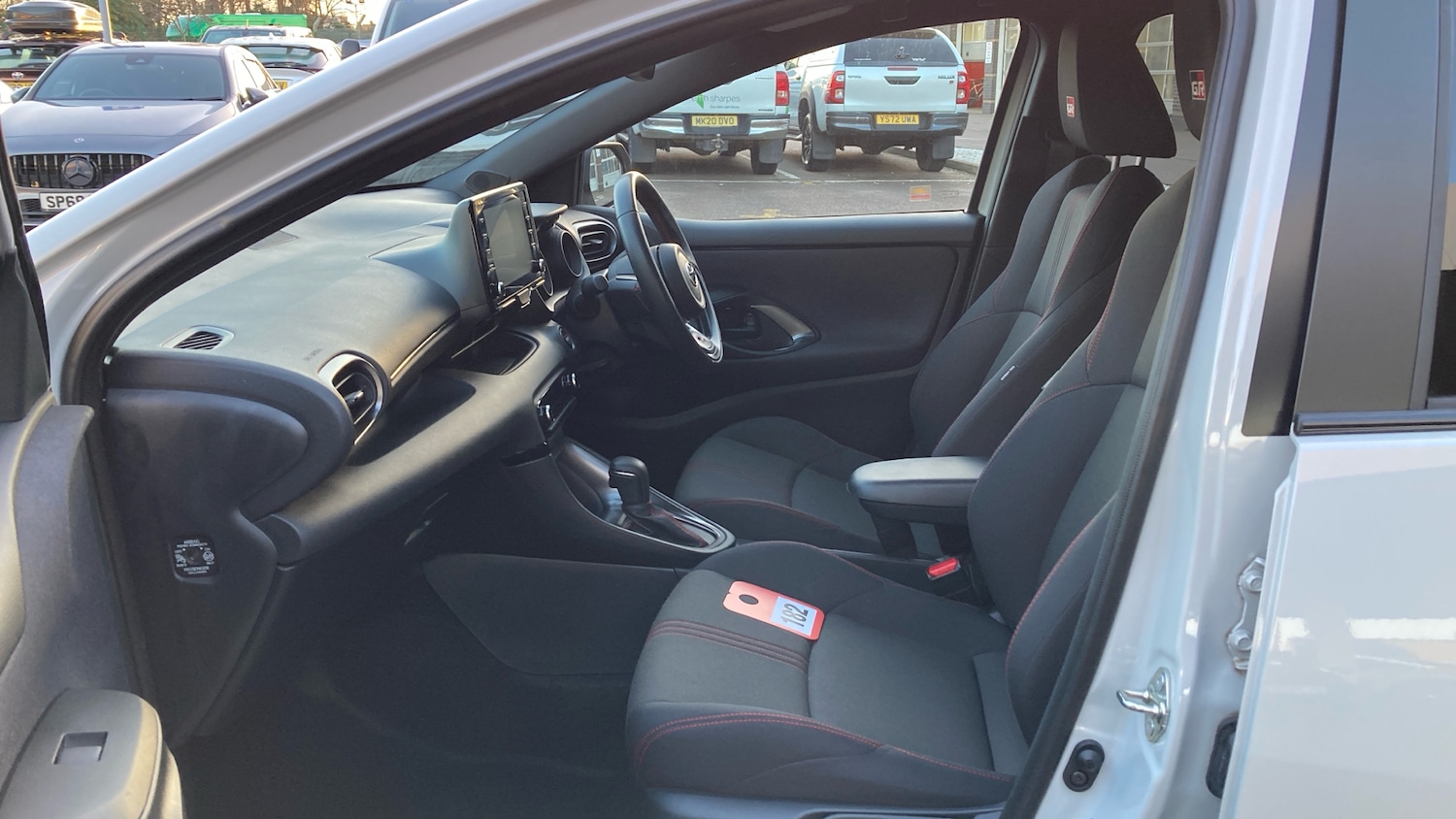 Used Toyota Yaris 2023 for sale - 77026028: Photo 10