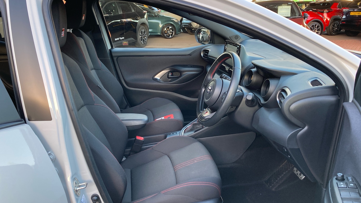 Used Toyota Yaris 2023 for sale - 77026028: Photo 11