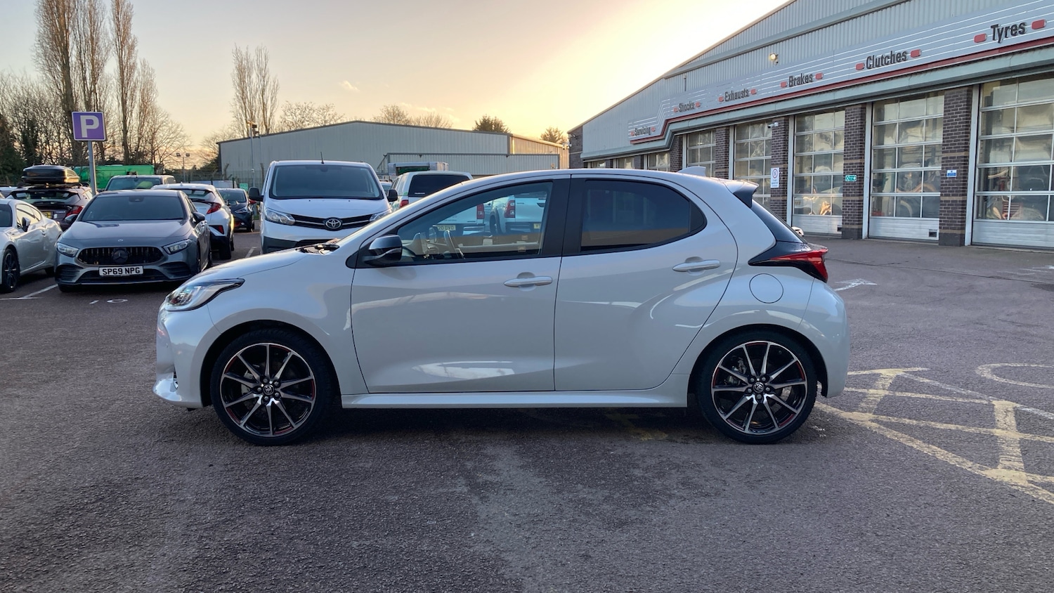 Used Toyota Yaris 2023 for sale - 77026028: Photo 17