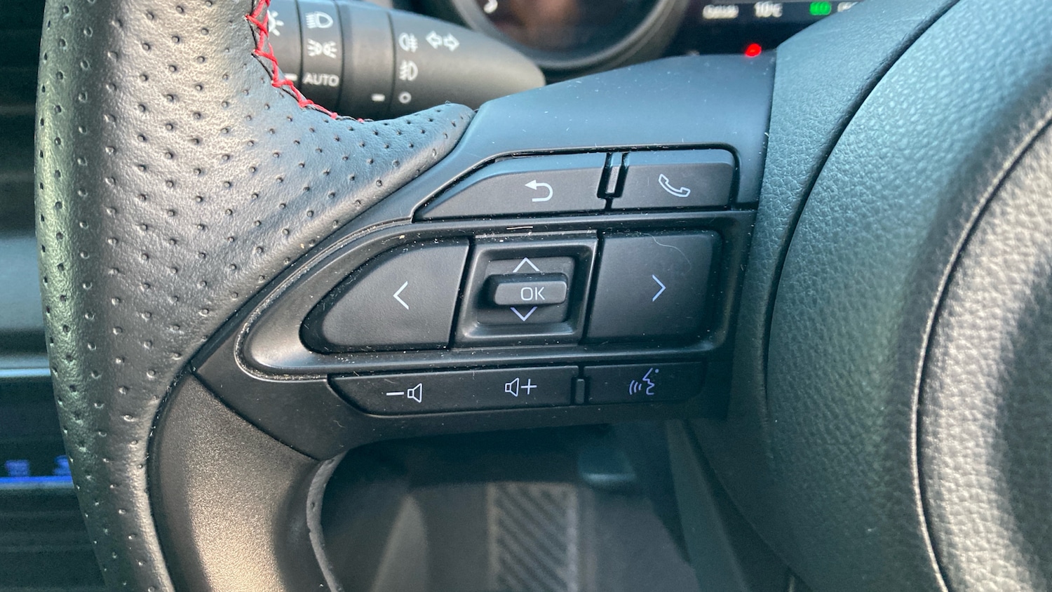 Used Toyota Yaris 2023 for sale - 77026028: Photo 27