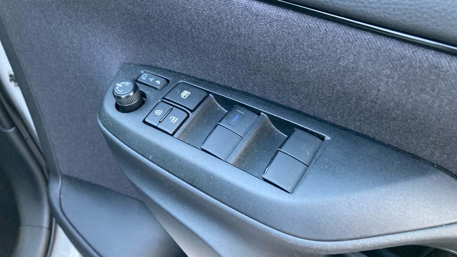 Used Toyota Yaris 2023 for sale - 77026028: Photo 33