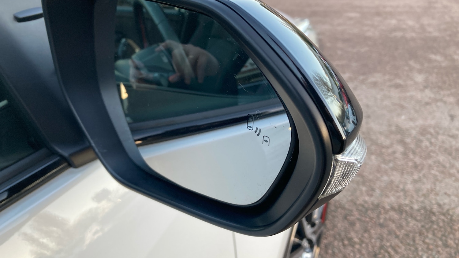 Used Toyota Yaris 2023 for sale - 77026028: Photo 37