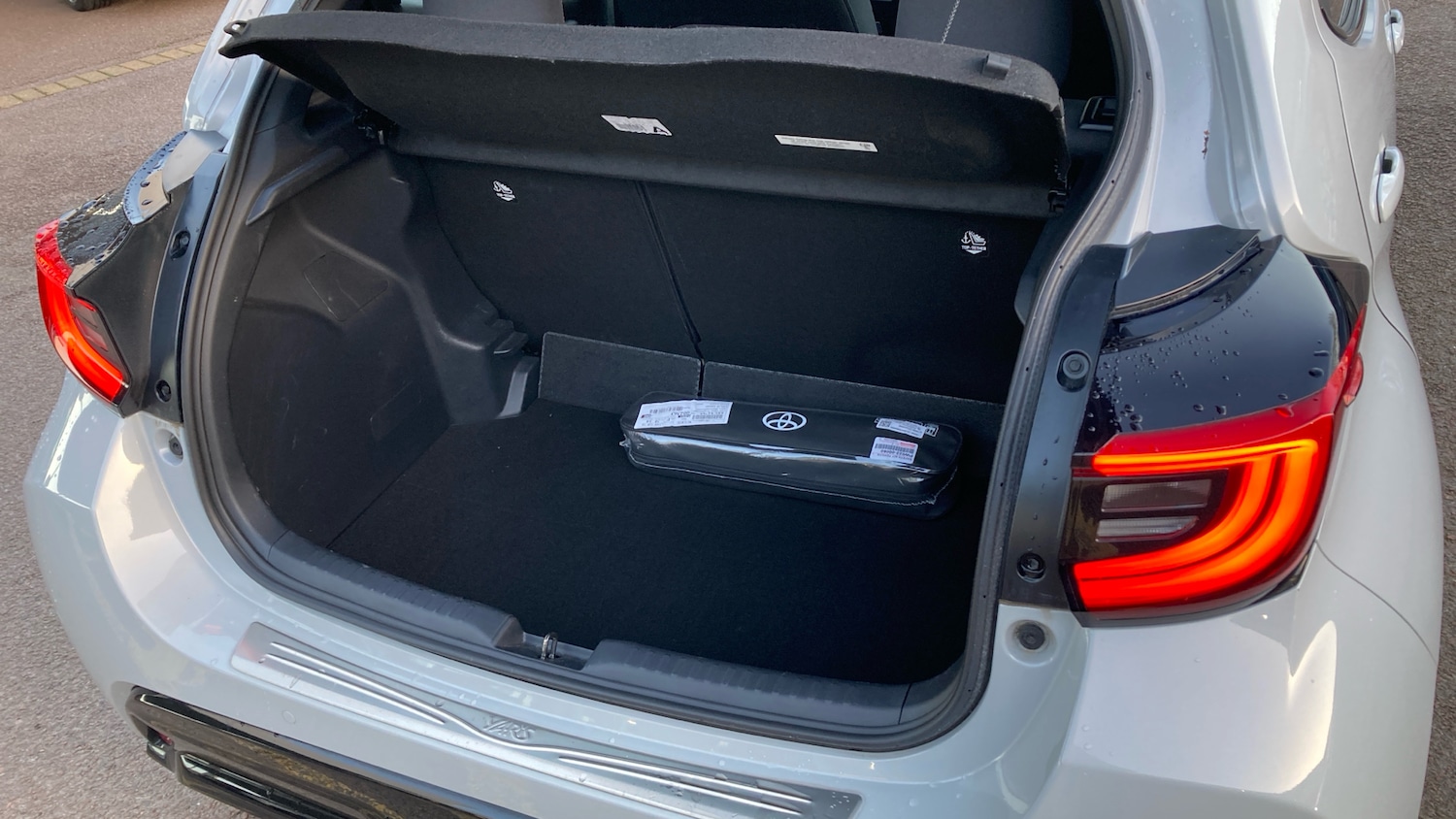 Used Toyota Yaris 2023 for sale - 77026028: Photo 42