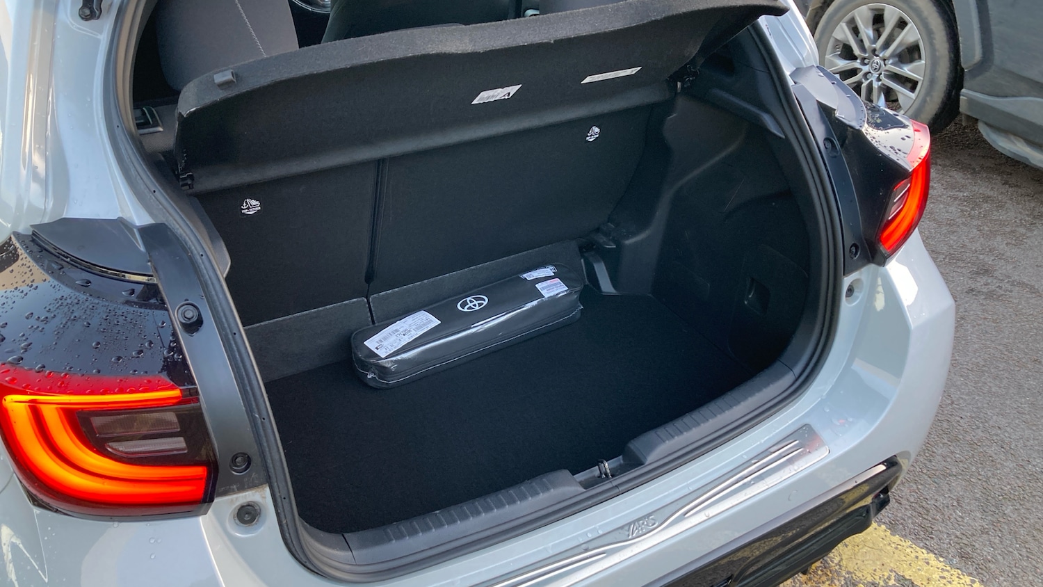 Used Toyota Yaris 2023 for sale - 77026028: Photo 43