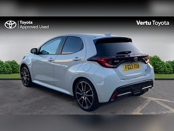 Used Toyota Yaris 2023 for sale - 77026028: Photo