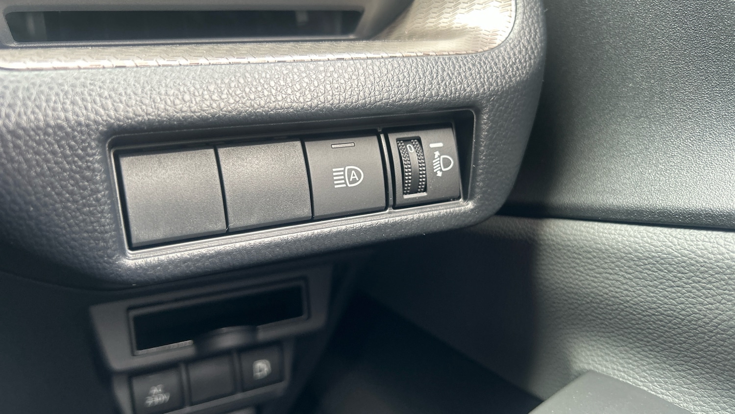 Used Toyota Prius 2025 for sale - 76859077: Photo 38