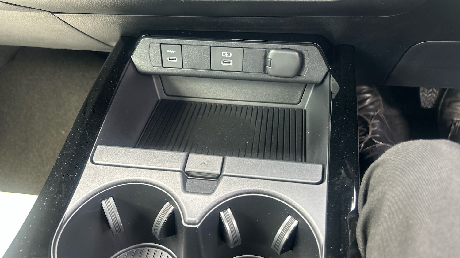 Used Toyota Prius 2025 for sale - 76859077: Photo 43