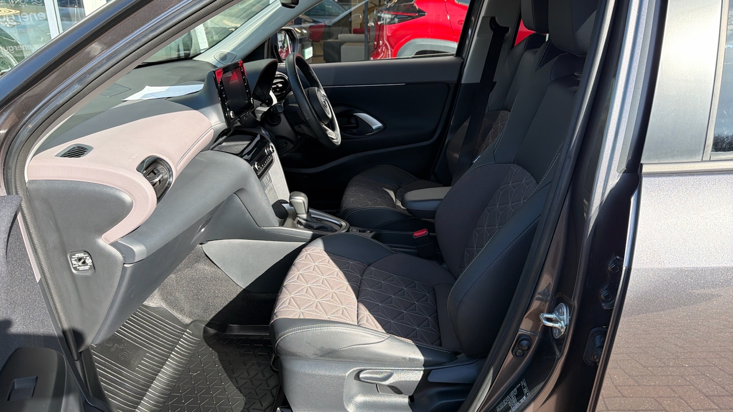 Used Toyota Yaris Cross 2023 for sale - 78066619: Photo 10