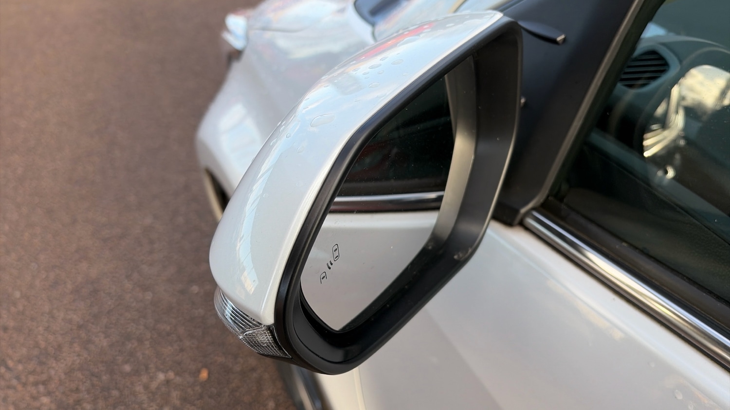 Used Toyota Yaris 2024 for sale - 77118418: Photo 35