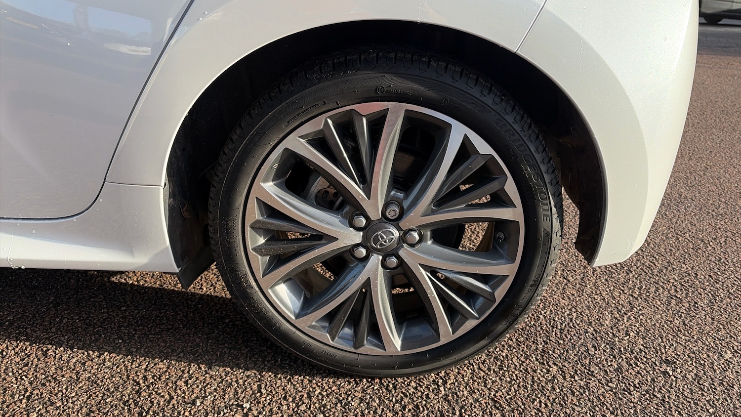 Used Toyota Yaris 2024 for sale - 77118418: Photo 37