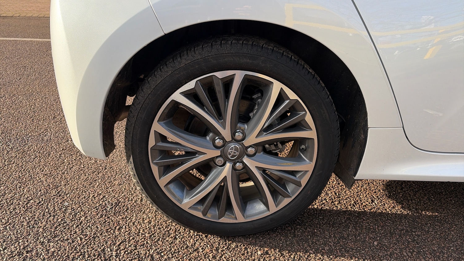 Used Toyota Yaris 2024 for sale - 77118418: Photo 38